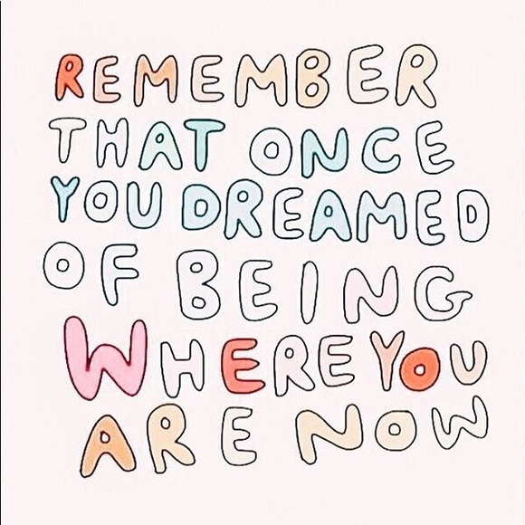 🦋🐛🌈♥️ graduated! Trying to clear out my closet - Picture 2 of 2